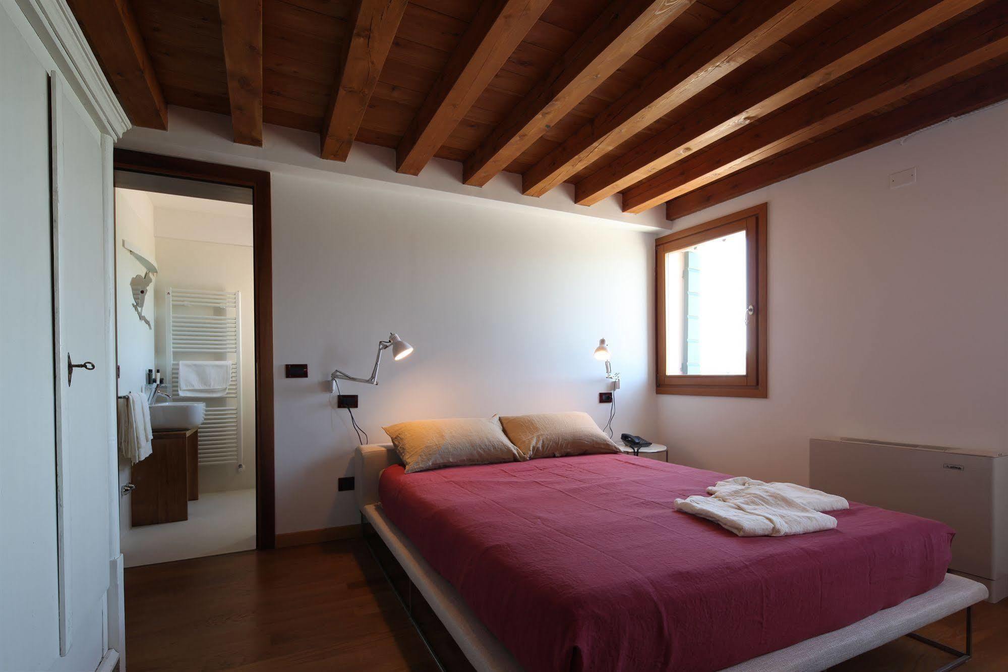 Frühstückspension Venissa Wine 3*
